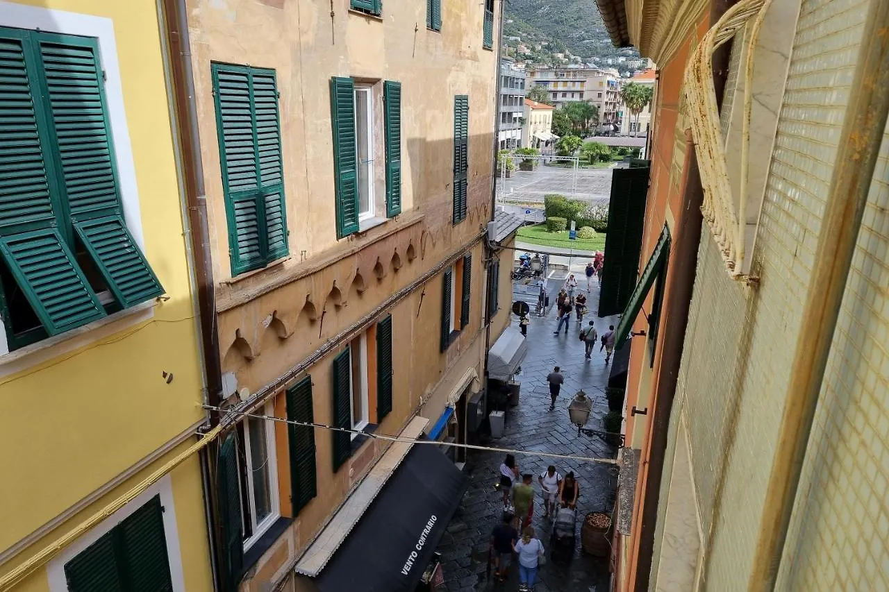 Apartment Il Bijou Di Rossella - Beach Front - Happy Rentals Alassio